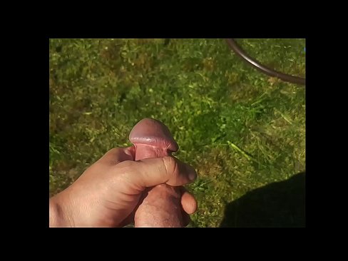 ❤️ Hottie beroa bere pussy arrosa izorratu egiten du eta udako lorategi batean squirt batekin esperma egiten du ️❌ Porno ederra %eu.purchasexz.topan ❌❤