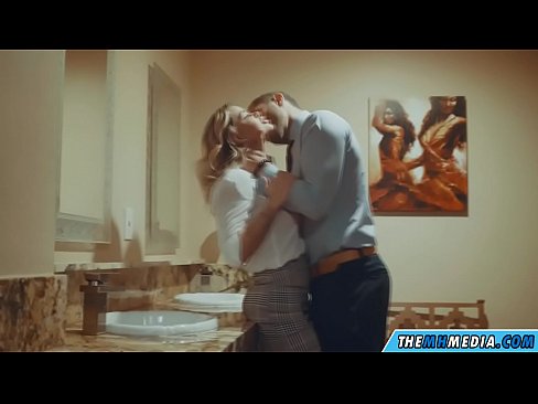 ❤️ Ilehoria busti batek komun publiko batean seduzitzen zaituenean ️❌ Porno ederra %eu.purchasexz.topan ❌❤